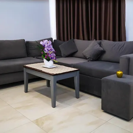 Tritea * ゴーレム