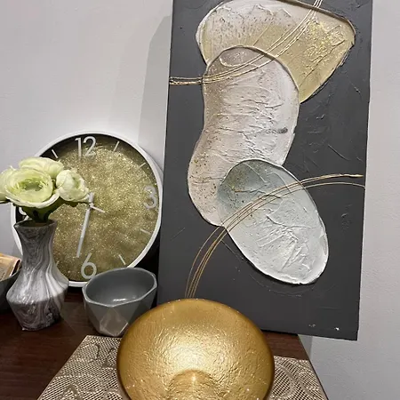 Tritea アパート *